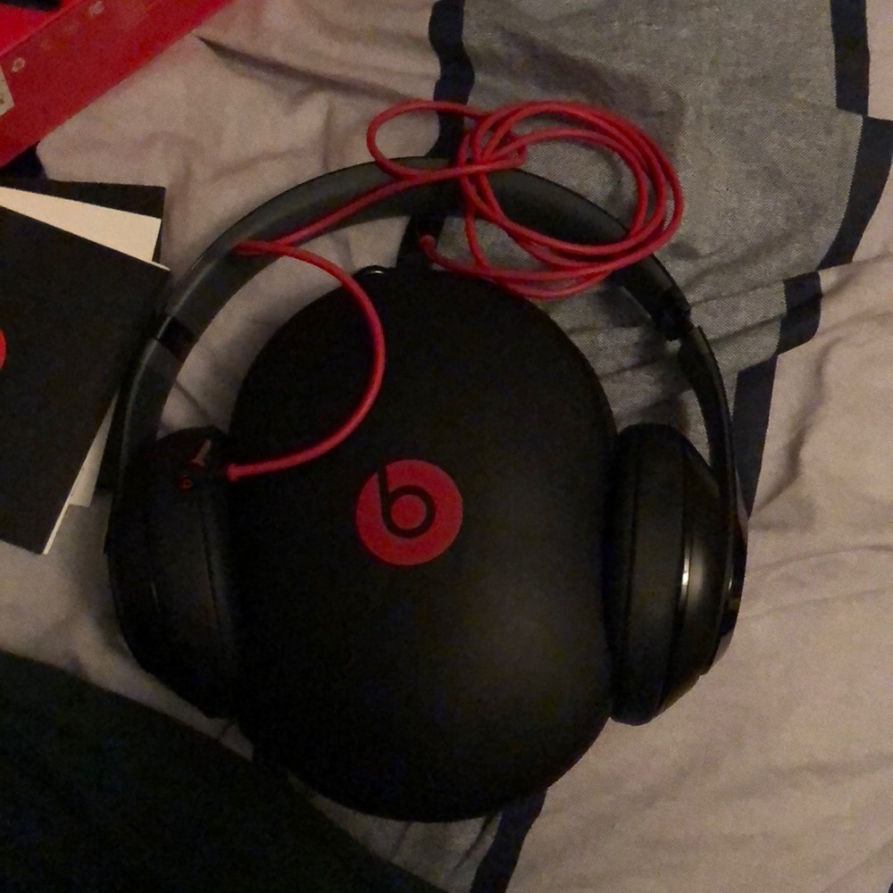 Beats studios - Picture 4 of 8